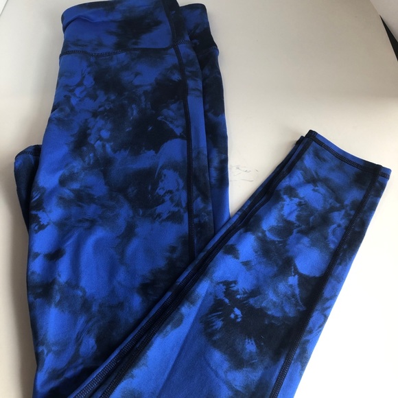 Athleta Pants - Athleta blue and black work out tight 🏋️‍♀️